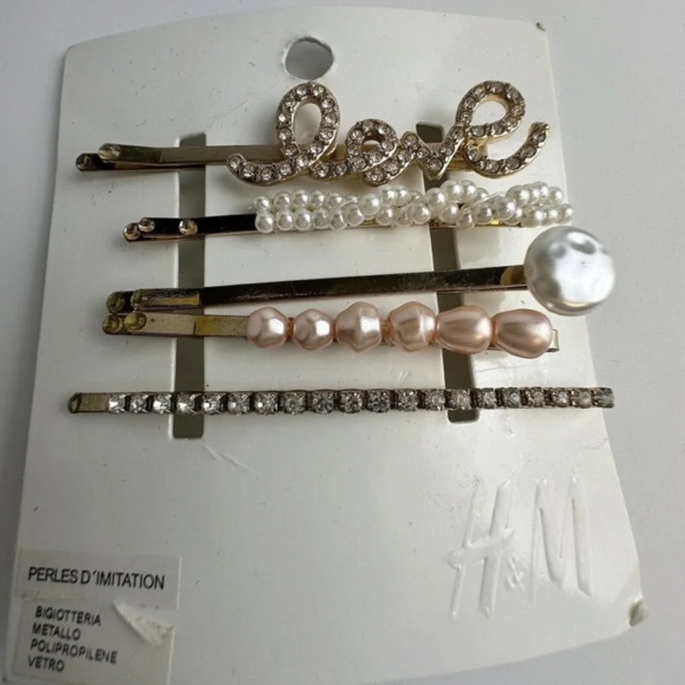 H&M Gold Tone Hair Clip Set 5pc Love Rhinestone Faux Pearl Bobby Pins New‎ J-01